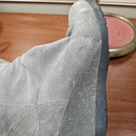 UGG AUSTRALIA SIZE US 6.5 Grey Suede PLATFORM WEDGE BOO… - Picture 5 of 8